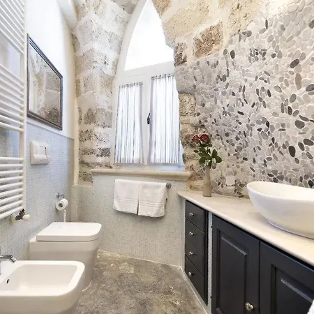 Sleeps 5 Pool Air Con Wifi *