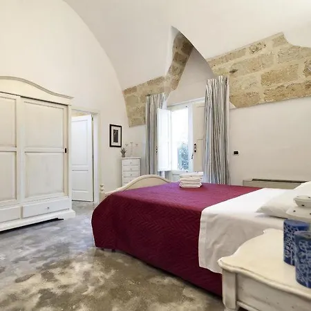 بيت للعطل Sleeps 5 Pool Air Con Wifi Felline
