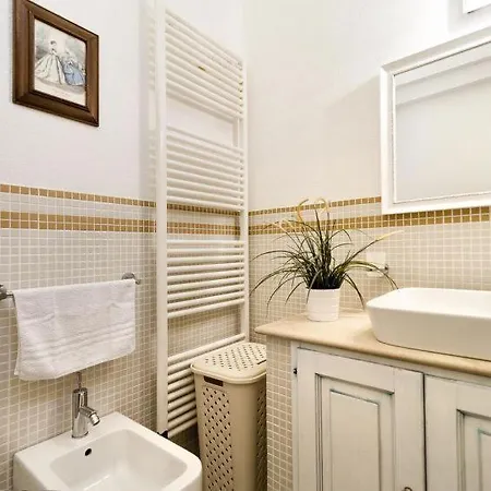 بيت للعطل Sleeps 5 Pool Air Con Wifi Felline